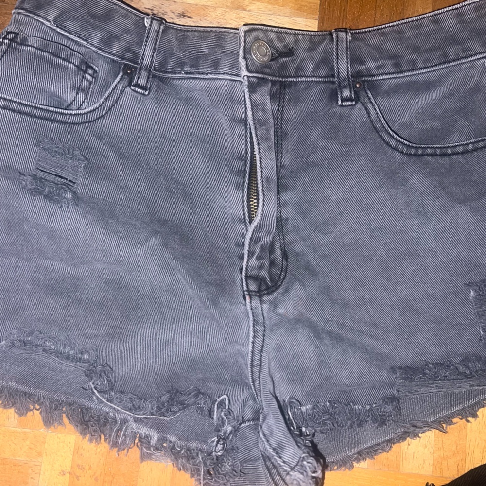 Black ripped denim shorts! From PacSun 🌞🌊💞